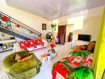 HERMOSA CASA EN AGUA CALIENTE DE CARTAGO