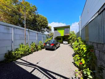 HERMOSA CASA EN AGUA CALIENTE DE CARTAGO