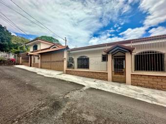 MLS-26-1800 LS VENTA PROPIEDAD CON 2 CASAS SAN JOSE ALAJUELA CONTACTENOS AL # 86127562