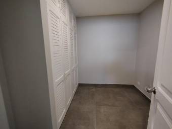 VENTA CASA RESINDECIAL SAN RAFAEL DE ESCAZU