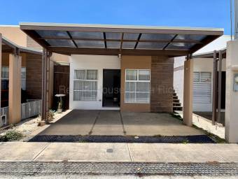 Casa en venta en condominio con patio y amenidades en El Tejar, Cartago #26-1848 GS