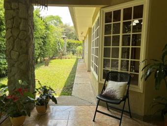 Se alquila casa en La Guácima Alajuela 26-1890