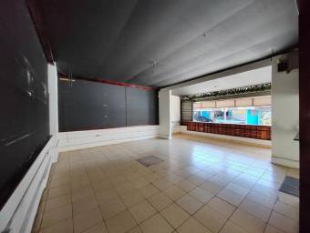 Alquiler de Local Comercial en Montes de Oca-San Pedro. RAH 26-1387