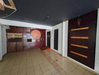 Alquiler de Local Comercial en Montes de Oca-San Pedro. RAH 26-1387