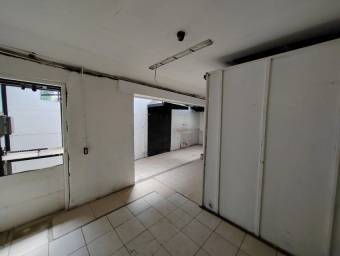 Alquiler de Local Comercial en Montes de Oca-San Pedro. RAH 26-1387