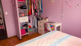 Casa en venta moderna de múltiples niveles en zona de alta plusvalía en San José #25-1770 GS