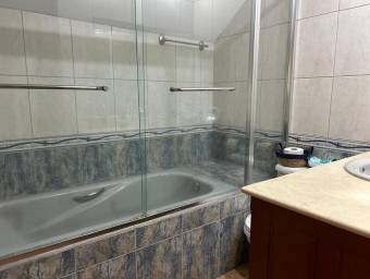 Alquiler de Casa en La Guácima de Alajuela. RAH 26-1890