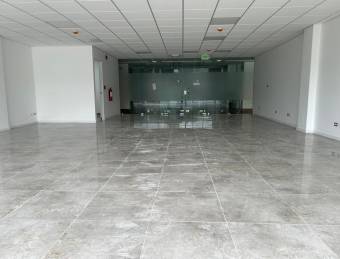 Se alquila local comercial en Pozos Santa Ana 25-706