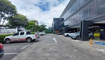 Se alquila local comercial en Pozos Santa Ana 25-706