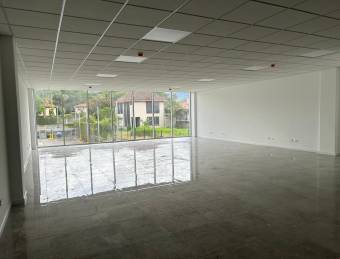 Se alquila local comercial en Pozos Santa Ana 25-706