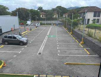 Se alquila local comercial en Pozos Santa Ana 25-706