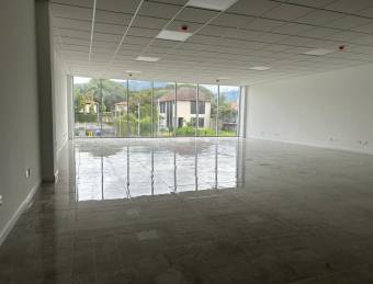 Se alquila local comercial en Pozos Santa Ana 25-706