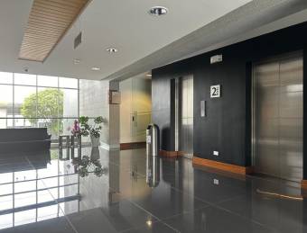 Se alquila local comercial en Pozos Santa Ana 25-706