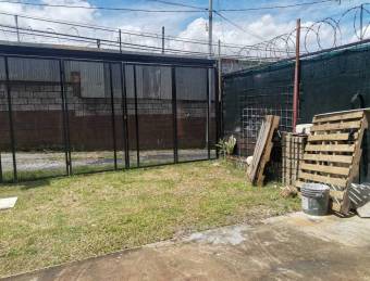 Se vende casa en San Vicente Moravia 25-992