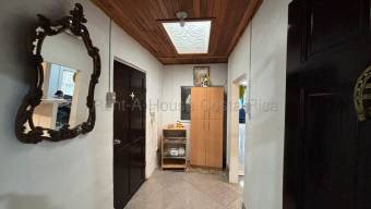 Venta de Casa en Concepción de Tres Ríos. RAH 26-1892