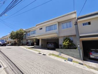 Se vende casa en San Vicente Moravia 26-1886