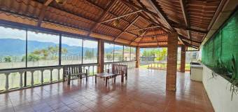 Venta quinta con salón de eventos y vista natural ideal inversión #26-1846 GS
