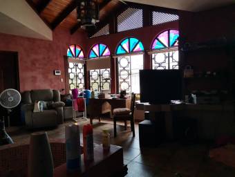 Se vende casa en San Francisco Heredia 25-1017