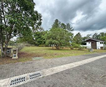 Lote 100% plano de 600 m2en venta en Condominio Bajo Par, dentro de Ciudad Hacienda Los Reyes