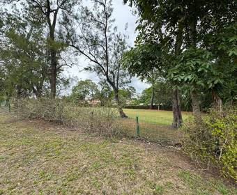 Lote 100% plano de 600 m2en venta en Condominio Bajo Par, dentro de Ciudad Hacienda Los Reyes
