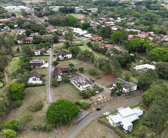 Lote 100% plano de 600 m2en venta en Condominio Bajo Par, dentro de Ciudad Hacienda Los Reyes