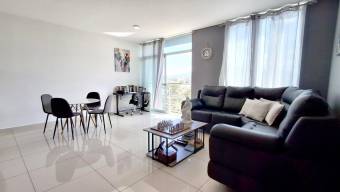 Apartamento en venta moderno con balcón y amenidades en Tibás #26-874 GS