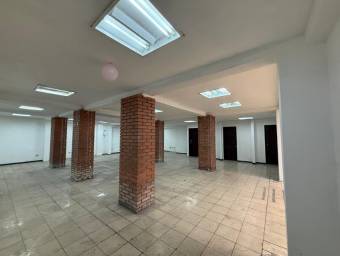 Plaza Comercial de Alto Impacto en Heredia