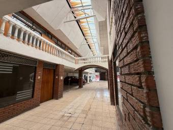 Plaza Comercial de Alto Impacto en Heredia