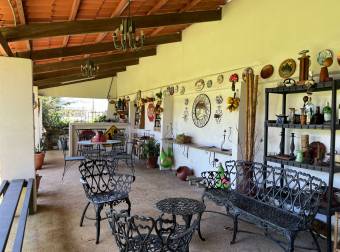 Casa en venta en Heredia, uso residencial y/o comercial
