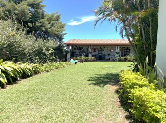 Casa en venta en Heredia, uso residencial y/o comercial