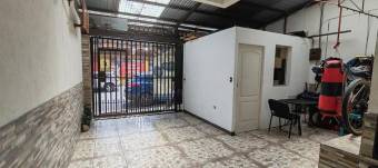 MLS-26-68 LS VENTA CASA PARA INVERSION DESAMPARADOS SAN JOSE CONTACTENOS AL # 86127562