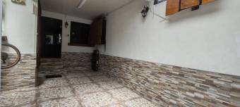 MLS-26-68 LS VENTA CASA PARA INVERSION DESAMPARADOS SAN JOSE CONTACTENOS AL # 86127562