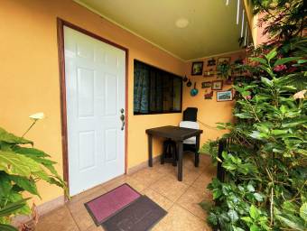 Se vende casa en San Rafael Heredia 25-1604