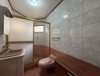 Se vende casa en Escazú San José 26-1099