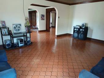 Se vende casa en Tirrases Curridabat 25-1167