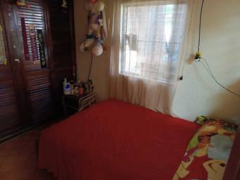 Se vende casa en Tirrases Curridabat 25-1167