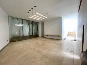 Se vende casa en Montes de Oca San José 26-537