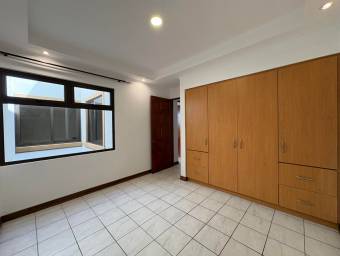 Casa en venta en condominio con excelente ubicación en Tibás #26-858 GS