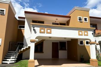 Casa en venta en condominio con excelente ubicación en Tibás #26-858 GS
