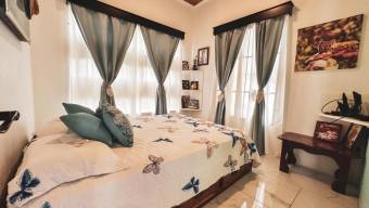Casa en venta en Pérez Zeledón con amplio terreno con hermosas vistas  #26-985 GS