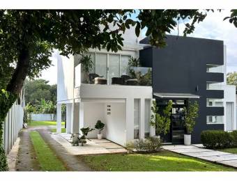 MODERN HOUSE FOR SALE, ALAJUELA, OROTINA CENTER 