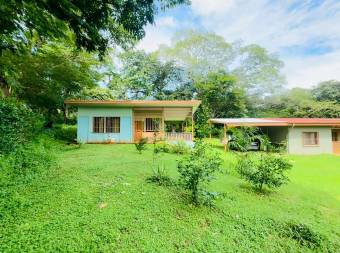 Dos casas, un paraíso en el Pacífico
