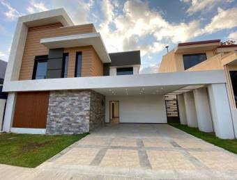 TERRAQUEA Espectacular Diseño  Increíble Ubicación Estrene Casa en Guayabos