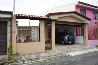 Venta de casa con ubicación inmejorable en Cartago Centro. #20-1243