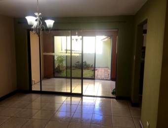 TERRAQUEA Casa en condominio de 3 habitaciones para alquiler en Sabanilla de Montes de Oca!
