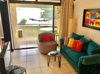 Alquiler de apartamento en condominio Rio Oro, Santa Ana