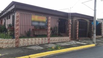 CORNER HOUSE FOR SALE - Curridabat, San José, ₡ 127,000,000, 4, San José, Curridabat