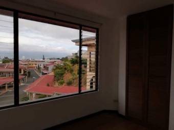 Espectacular Apartamento en Moravia.  En Venta.  CG-21-1687