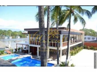 V#105 Exclusiva Casa en Venta/Puntarenas