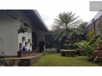 V#211 Venta Casa con Locales Comerciales / Alajuela